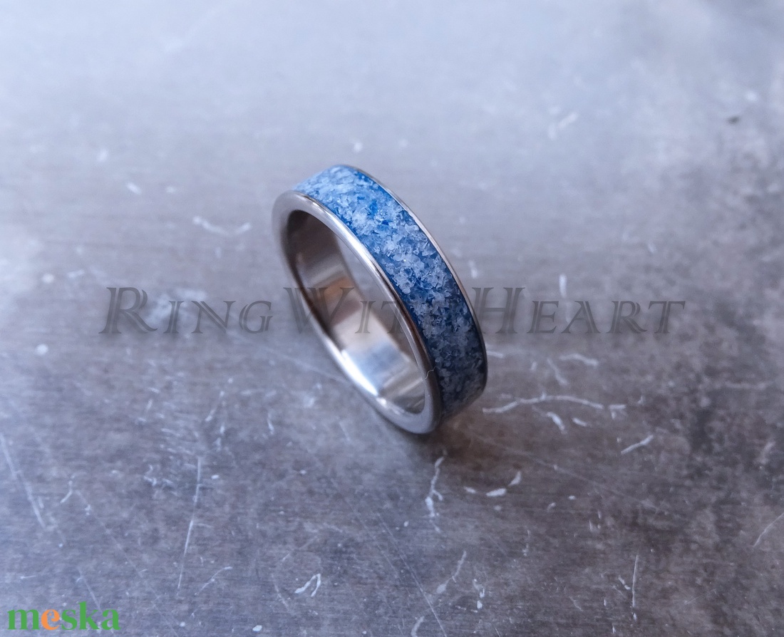 Titán vagy nemesacél gyűrű akvamarinnal, akvamarin gyűrű, jegygyűrű, eljegyzési gyűrű, születésnapi ajándék - esküvő - ékszer - karikagyűrű - Meska.hu