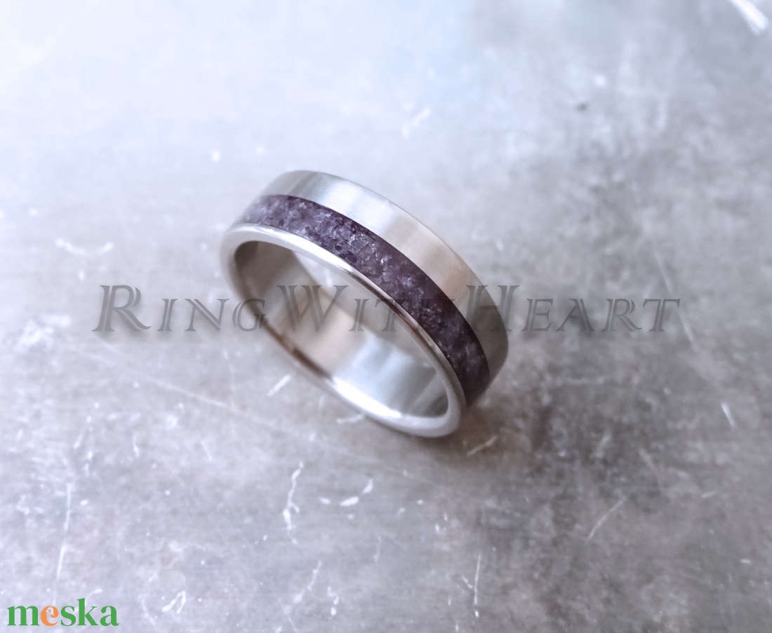 Titán vagy nemesacél gyűrű ametiszttel, ametiszt gyűrű, jegygyűrű, eljegyzési gyűrű, Valentin napi ajándék - esküvő - ékszer - karikagyűrű - Meska.hu