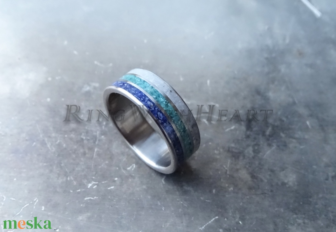 Titán vagy nemesacél gyűrű lápisszal, türkizzel és holdkővel, türkiz gyűrű, jegygyűrű, eljegyzési gyűrű, holdkő, lápisz - esküvő - ékszer - karikagyűrű - Meska.hu