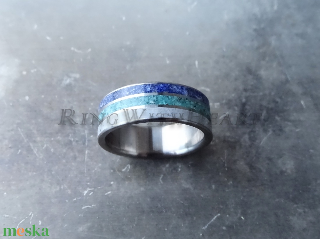 Titán vagy nemesacél gyűrű lápisszal, türkizzel és holdkővel, türkiz gyűrű, jegygyűrű, eljegyzési gyűrű, holdkő, lápisz - esküvő - ékszer - karikagyűrű - Meska.hu