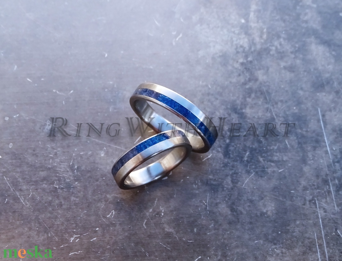 Titán vagy nemesacél gyűrűpár lápisszal, lazurit gyűrű, jegygyűrű, eljegyzési gyűrű, karikagyűrű, lápisz gyűrű - esküvő - ékszer - karikagyűrű - Meska.hu