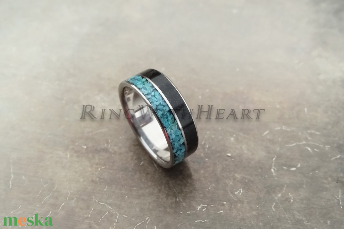 Titán vagy nemesacél gyűrű fekete turmalinnal és türkizzel, türkiz gyűrű, jegygyűrű, eljegyzési gyűrű - esküvő - ékszer - karikagyűrű - Meska.hu