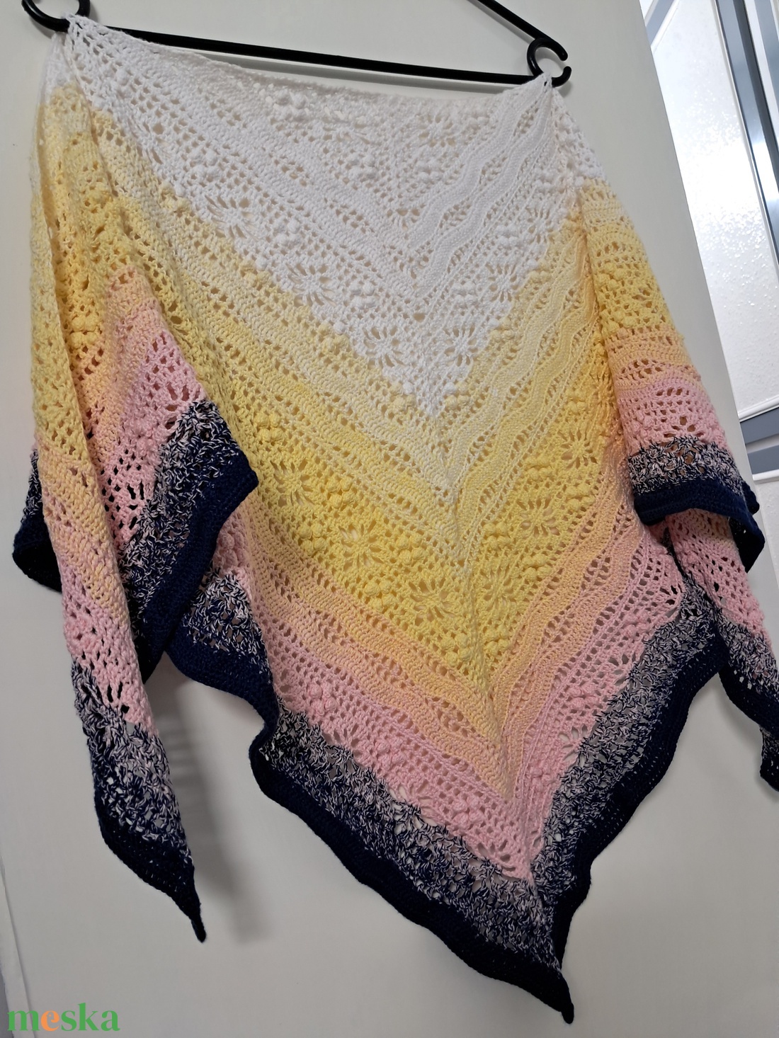 Horgolt hajnal kendő - ruha & divat - sál, sapka, kendő - kendő - Meska.hu