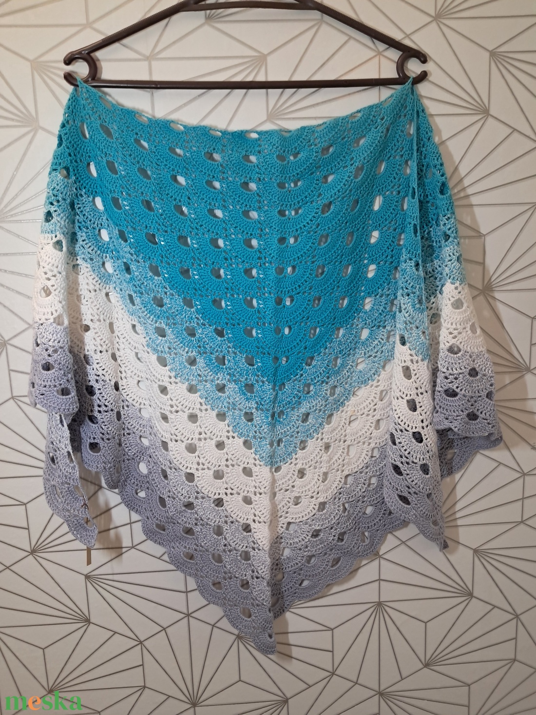 Horgolt kék kendő - ruha & divat - sál, sapka, kendő - kendő - Meska.hu