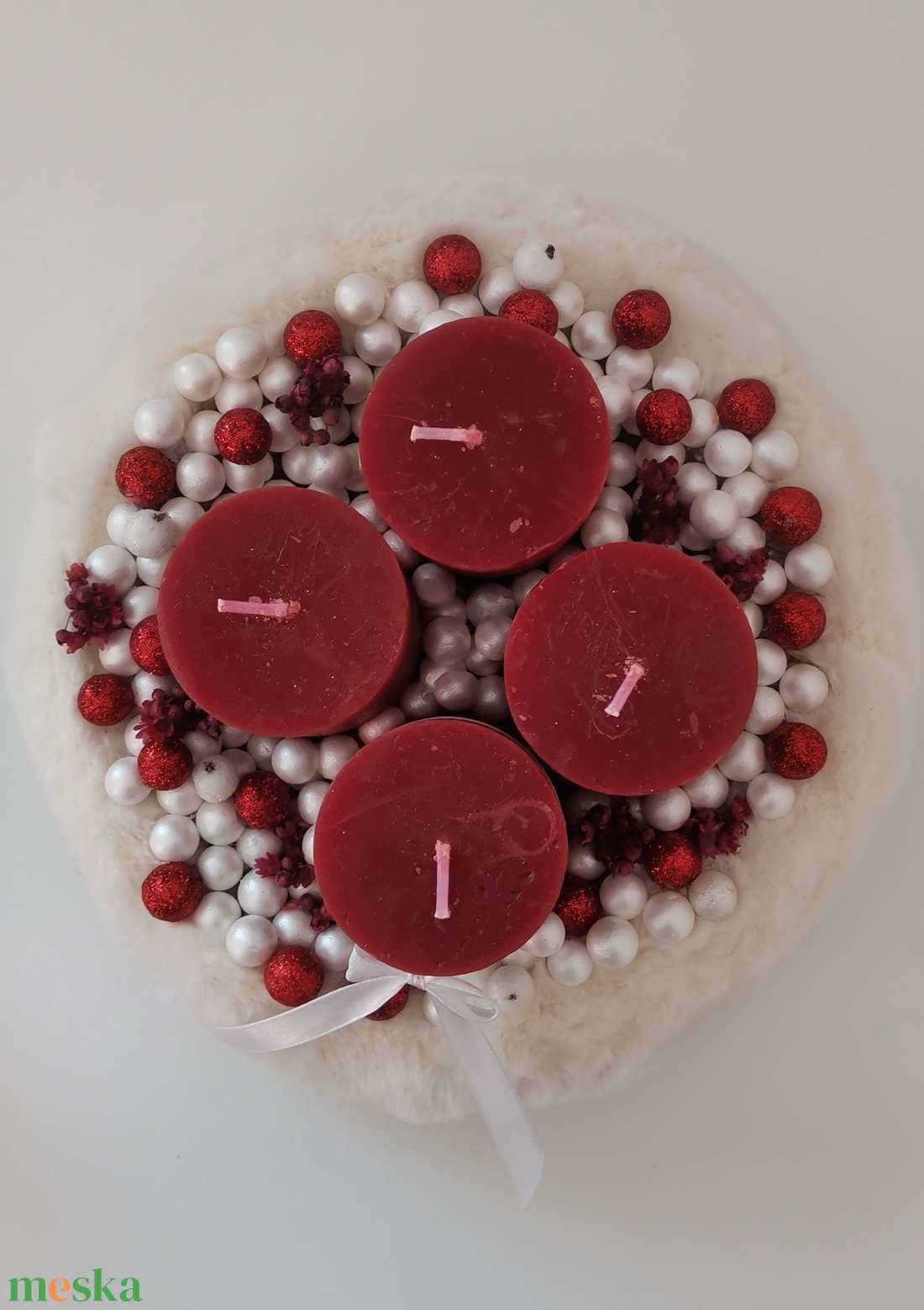 Bordó fehér adventi koszorú - karácsony - adventi díszek - adventi koszorú - Meska.hu Bordó fehér adventi koszorú - karácsony - adventi díszek - adventi koszorú - Meska.hu