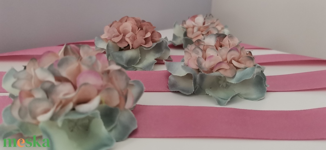 Kardísz - halvány színekkel - esküvő - ékszer - karkötő & csuklódísz - Meska.hu