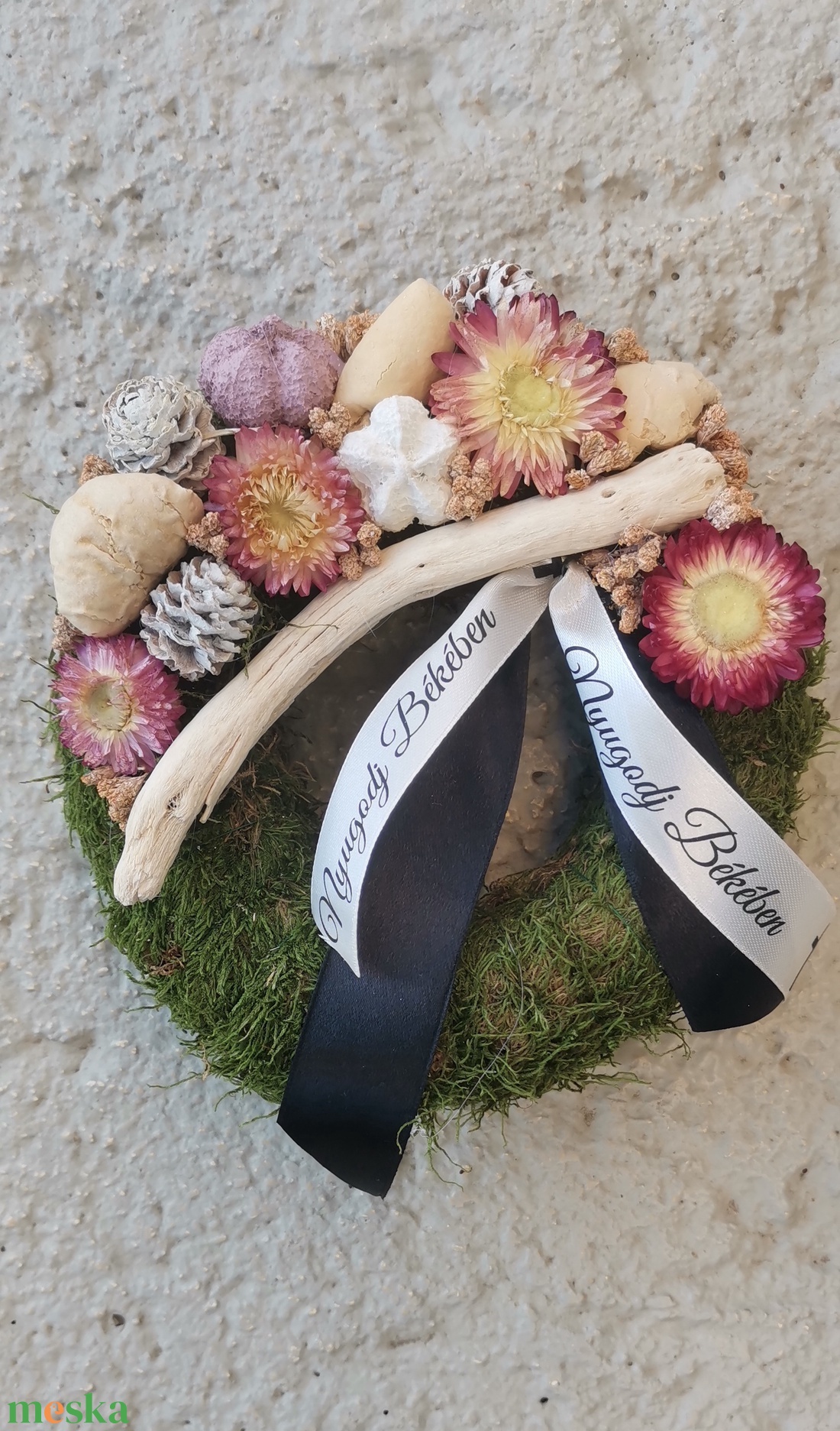 Rózsaszín virágos sírkoszorú - otthon & életmód - vallás - temetkezési tárgy - sírkoszorú, kegyeleti koszorú - Meska.hu