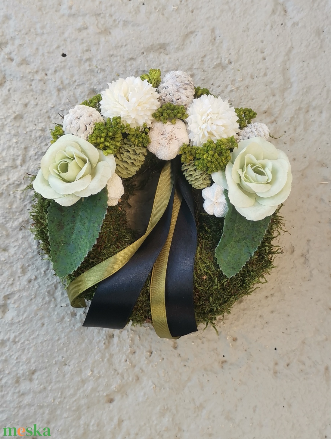 Zöldrózsás sírkoszorú - otthon & életmód - vallás - temetkezési tárgy - sírkoszorú, kegyeleti koszorú - Meska.hu