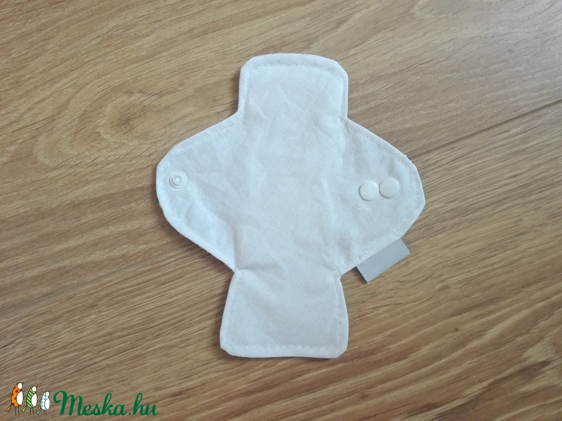 Prémium mosható tisztasági betét -vízhatlan réteggel ,bordó/ fehér virágos -  - Meska.hu