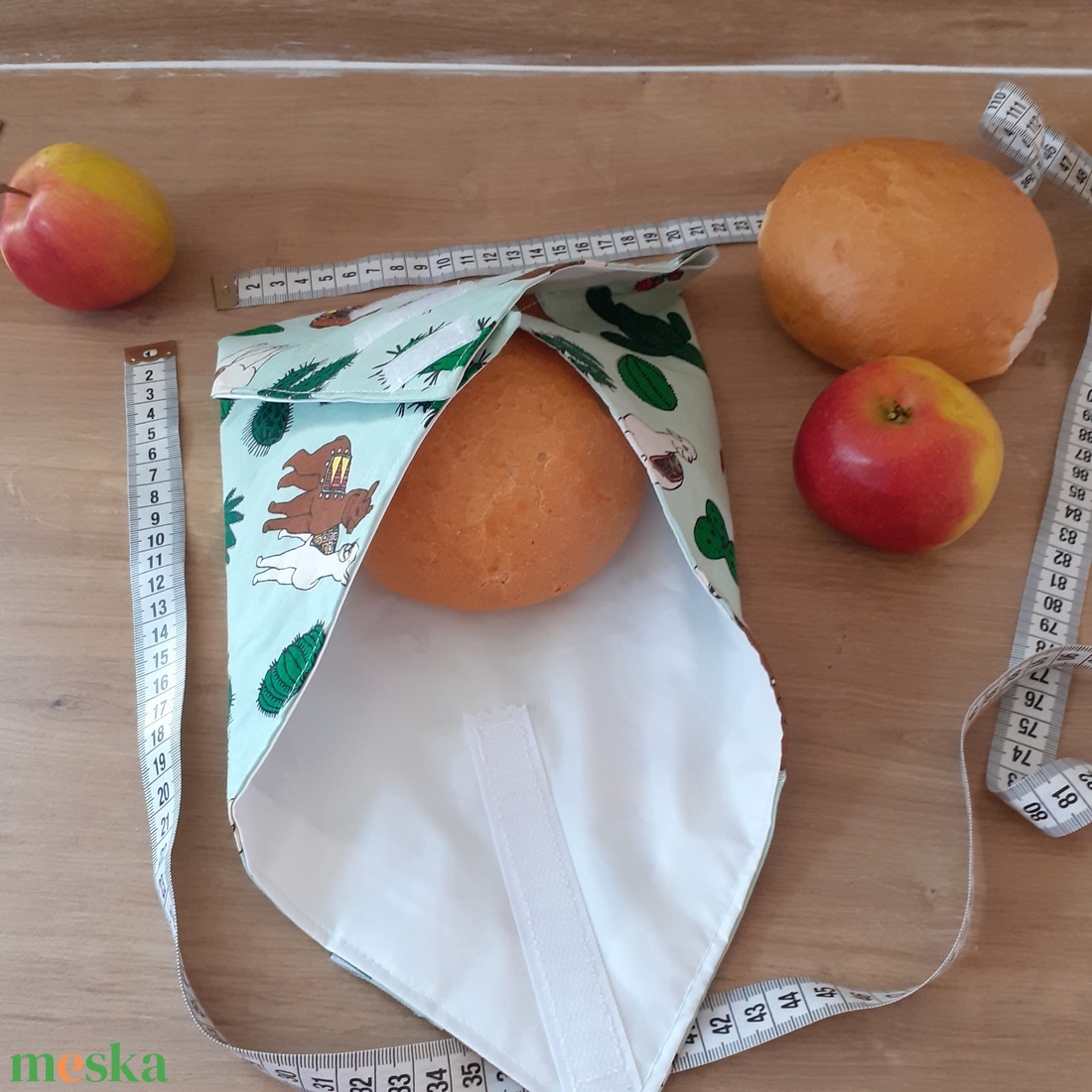Újraszalvéta, vízhatlan örökszalvéta, szendvics csomagoló - láma - snackbag - táska & tok - uzsonna- & ebéd tartó - szendvics csomagoló - Meska.hu Újraszalvéta, vízhatlan örökszalvéta, szendvics csomagoló - láma - snackbag - táska & tok - uzsonna- & ebéd tartó - szendvics csomagoló - Meska.hu