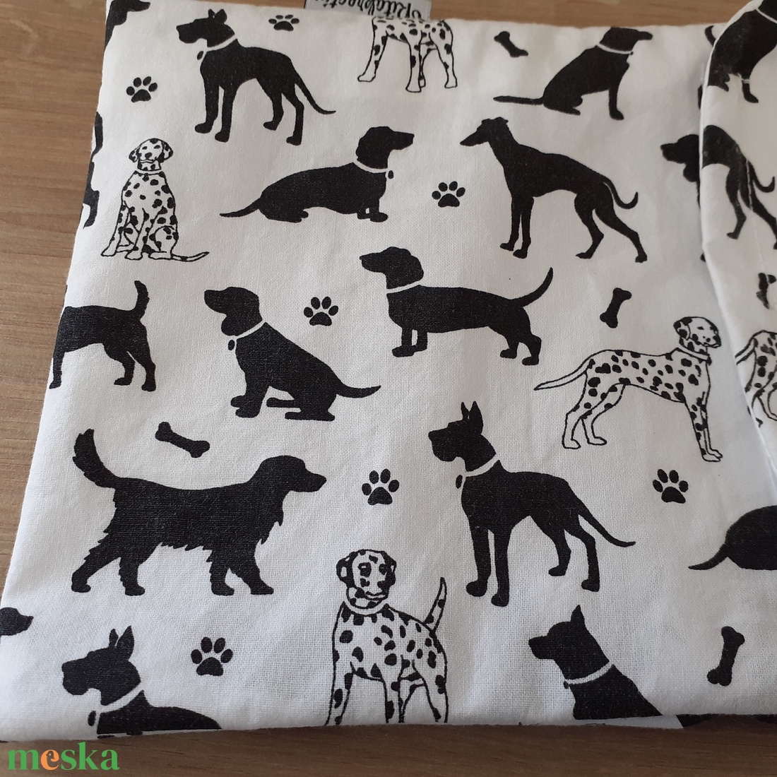 Uzsonnástasak, vízhatlan szendvics csomagoló -  kutyaparádé - snackbag, újratasak, vízálló tok, betéttartó - táska & tok - uzsonna- & ebéd tartó - szendvics csomagoló - Meska.hu