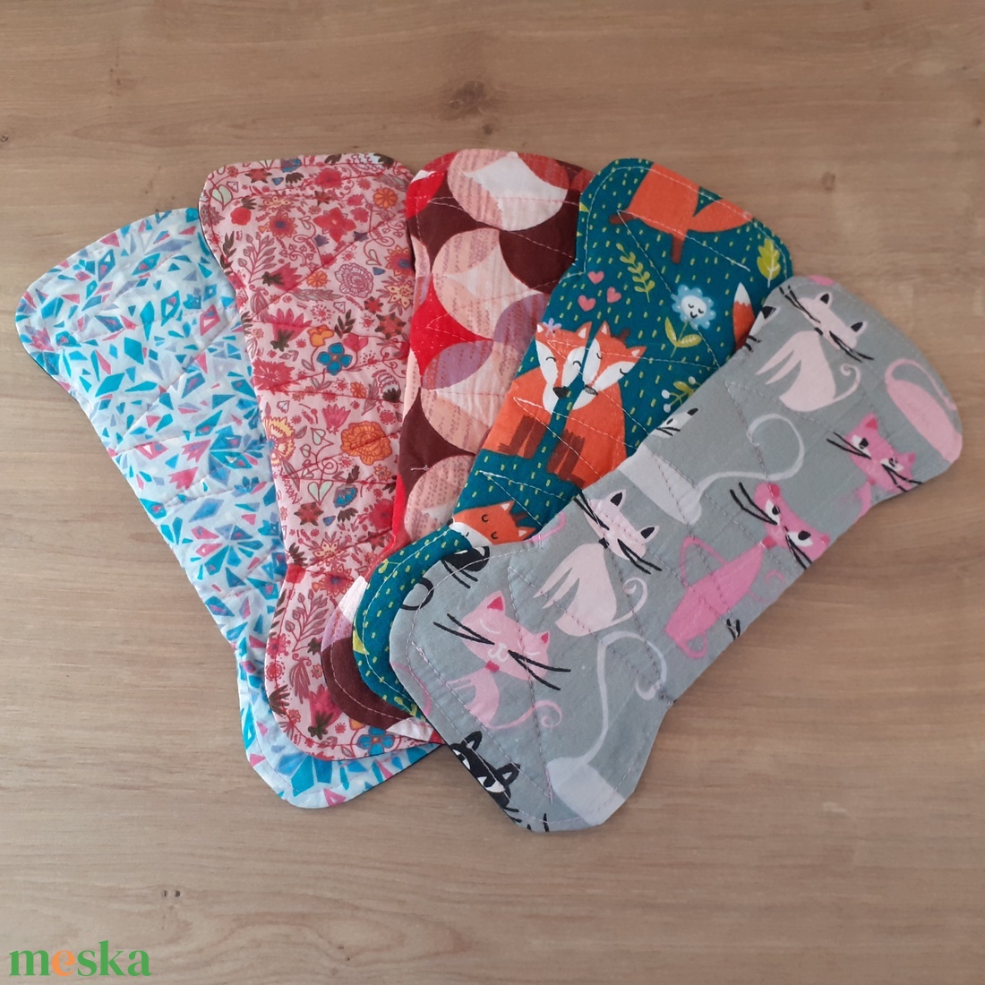  5db 26cm mosható betét meglepetés mintával - szépségápolás - intim higiénia - intimbetét - Meska.hu