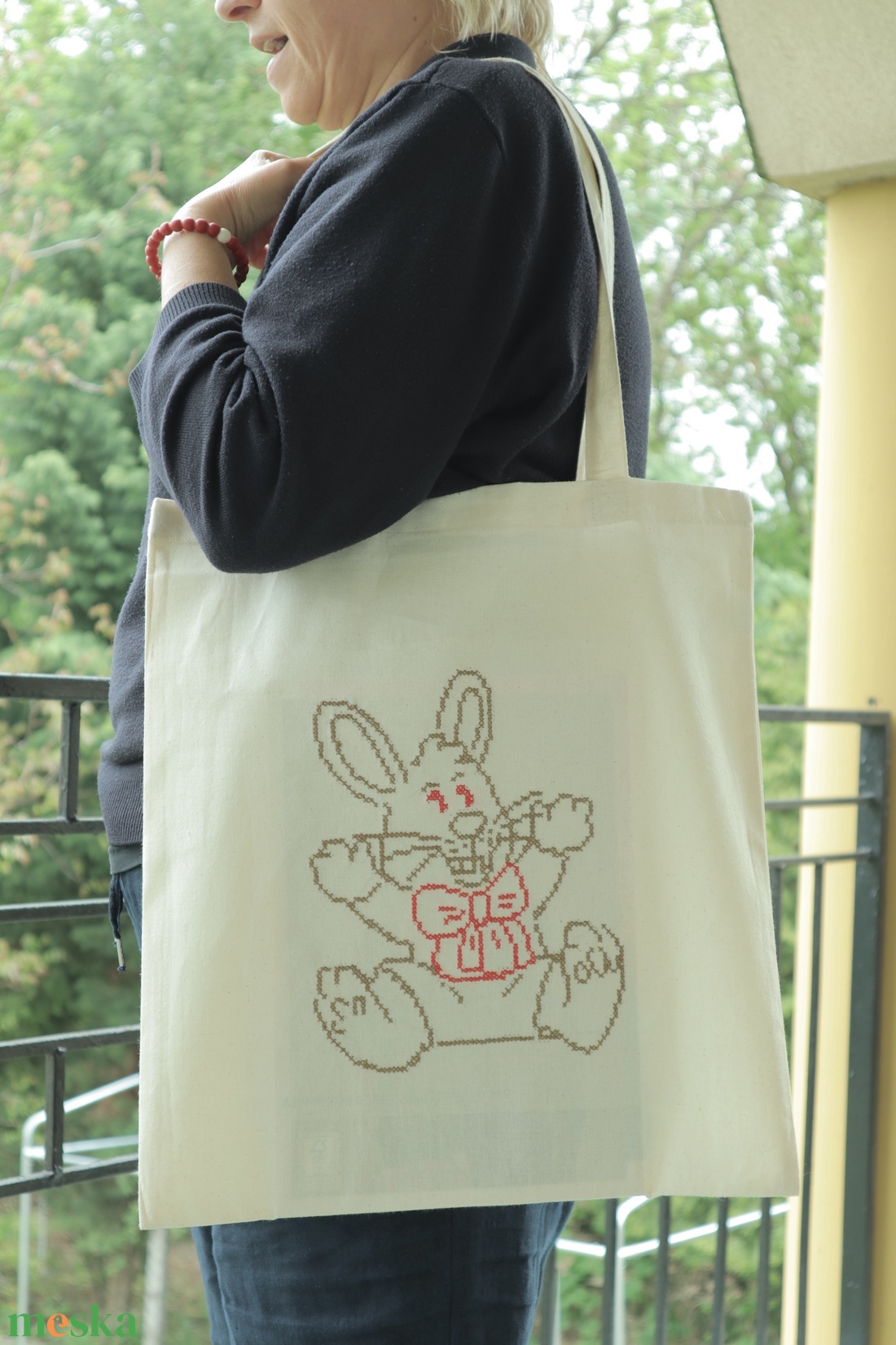 Kézzel himzett vászonszatyor - táska & tok - bevásárlás & shopper táska - shopper, textiltáska, szatyor - Meska.hu Kézzel himzett vászonszatyor - táska & tok - bevásárlás & shopper táska - shopper, textiltáska, szatyor - Meska.hu