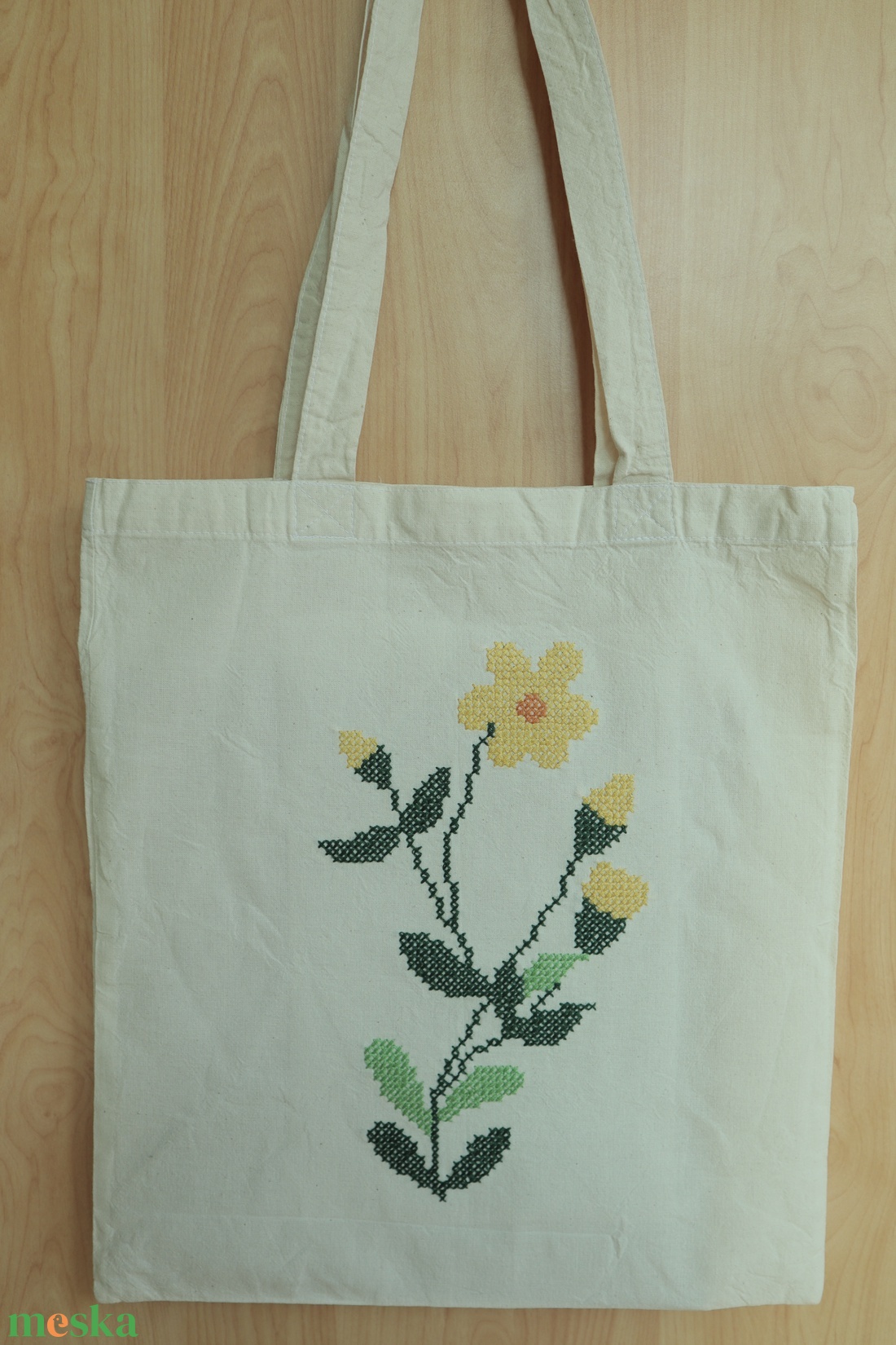 Kézzel himzett vászonszatyor. - táska & tok - bevásárlás & shopper táska - shopper, textiltáska, szatyor - Meska.hu