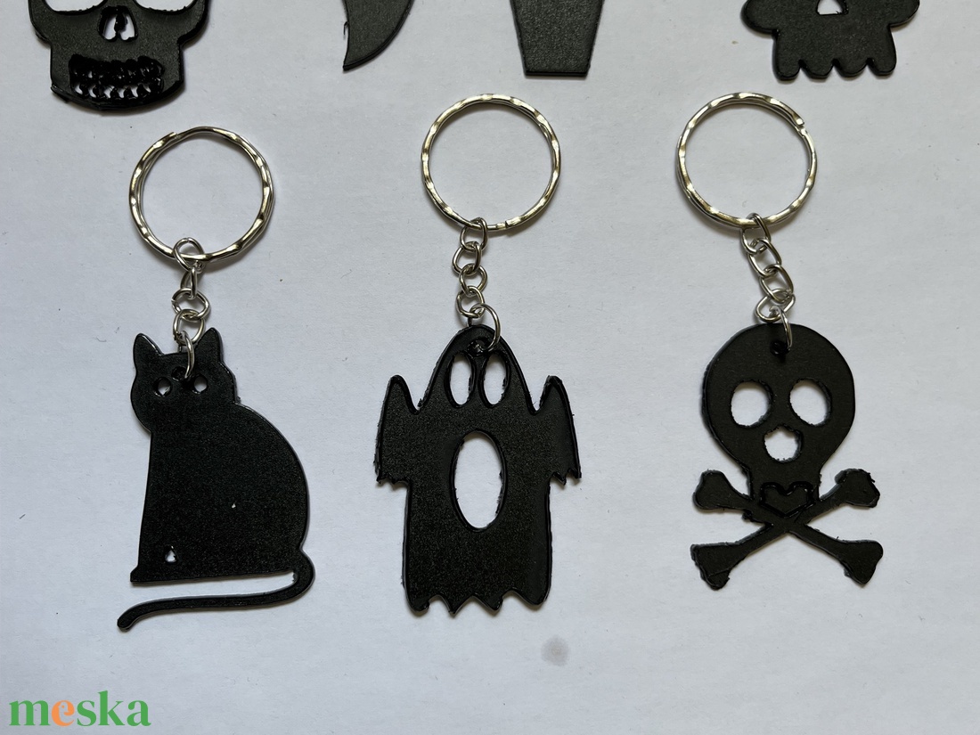 Halloween kulcstartók - művészet - makett, modell - Meska.hu Halloween kulcstartók - művészet - makett, modell - Meska.hu