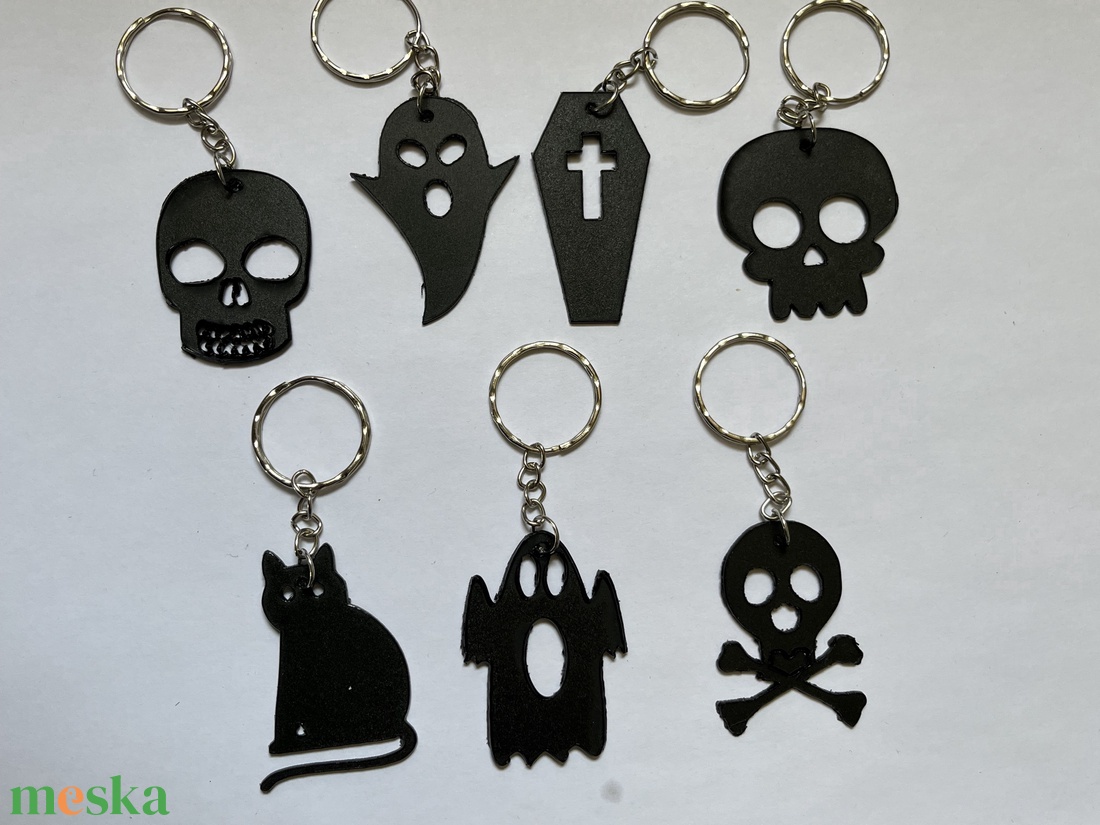 Halloween kulcstartók - művészet - makett, modell - Meska.hu Halloween kulcstartók - művészet - makett, modell - Meska.hu