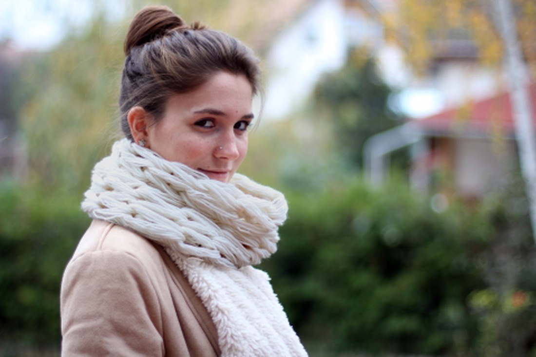 Fehér Körsál -  - Meska.hu