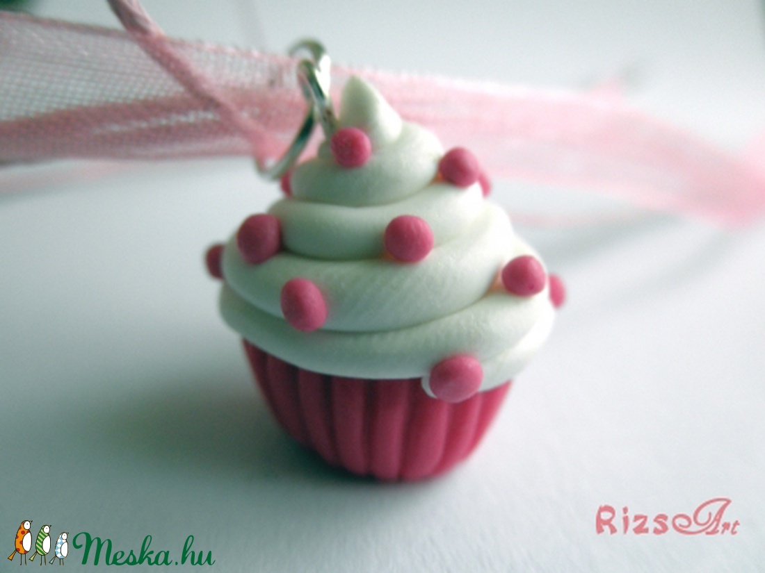 Cupcake, muffin nyaklánc ÚJÉVI akció - - Meska.hu Cupcake, muffin nyaklánc ÚJÉVI akció - - Meska.hu