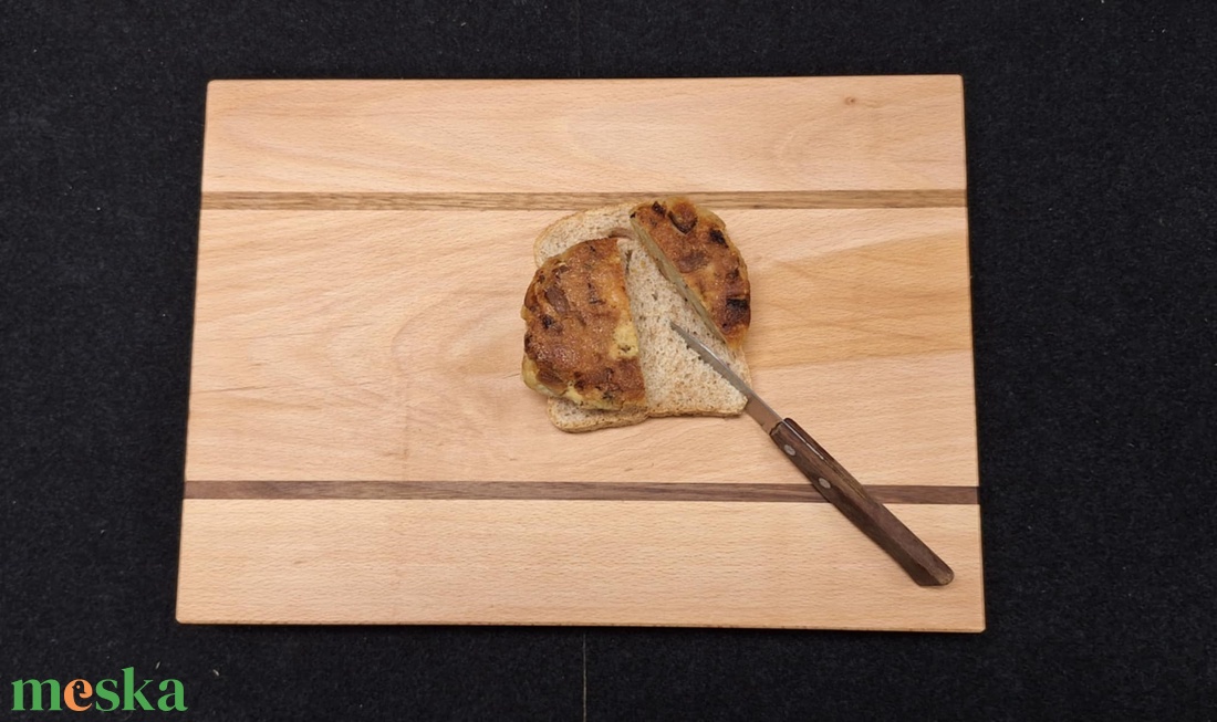 Bükk-diófa vágódeszka fogáskönnyítővel  - otthon & életmód - konyhafelszerelés, tálalás - sütés, főzés - vágódeszka - Meska.hu