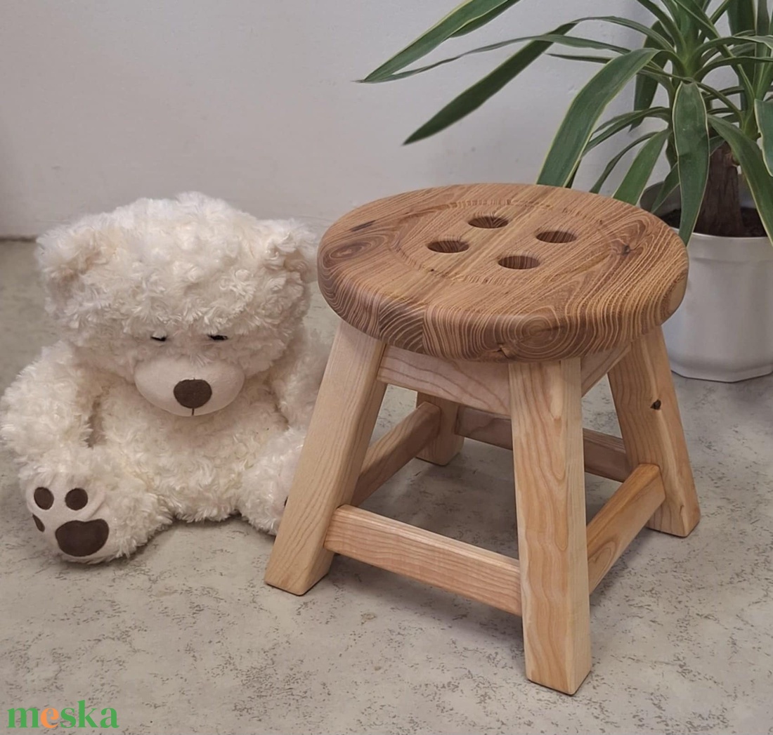 Gombos Akác kisszék (1db) - baba - mama - babaszobabútor - gyerek szék, sámli - Meska.hu