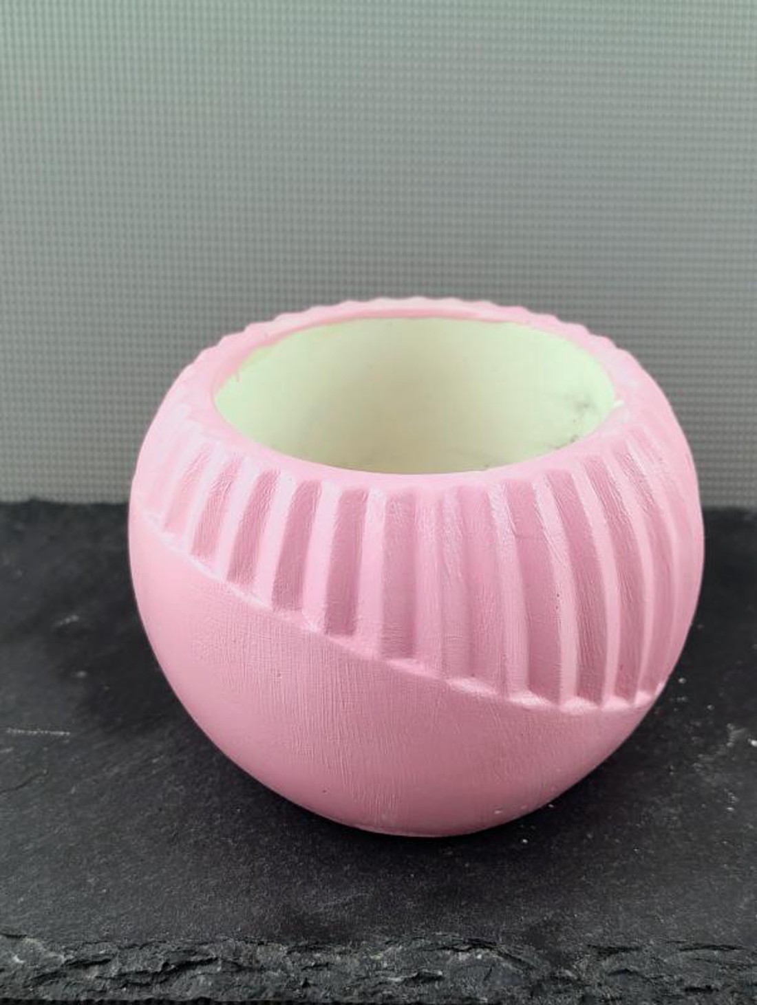 Átlós csíkos kaspó - rózsaszín -  - Meska.hu