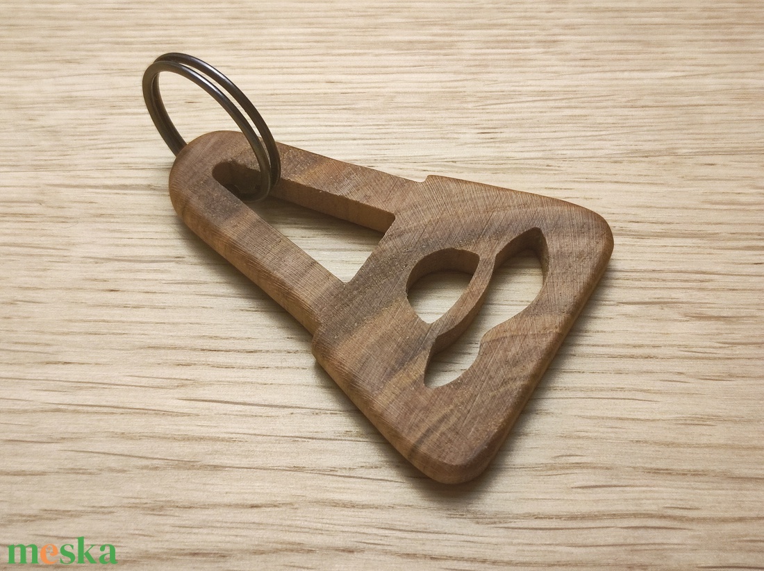 Icon � Diófa táskadísz és kulcstartó - táska & tok - kulcstartó & táskadísz - táskadísz - Meska.hu