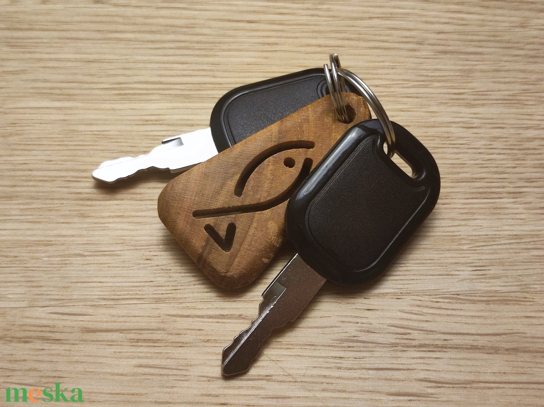 Nagy Fogás  � Diófa kulcstartó - táska & tok - kulcstartó & táskadísz - kulcstartó - Meska.hu