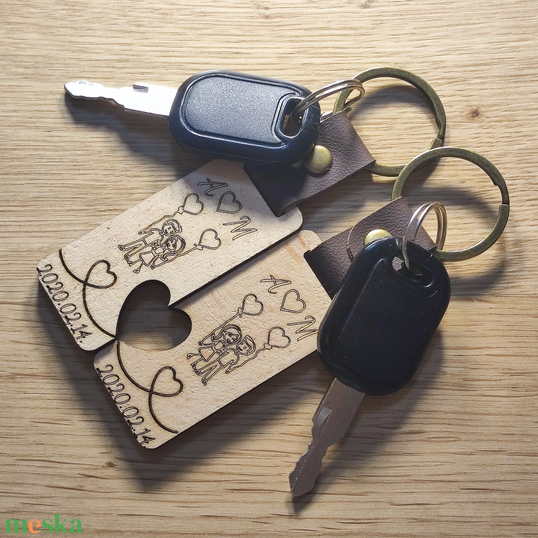 Páros fa kulcstartó Valentin-napra - Személyre szabott ajándék névvel és dátummal - Bükkfa kulcstartó  - táska & tok - kulcstartó & táskadísz - kulcstartó - Meska.hu