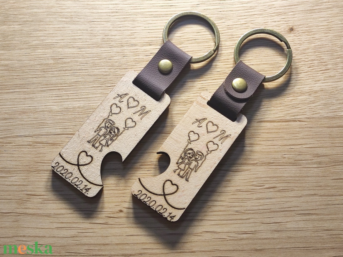 Páros fa kulcstartó Valentin-napra - Személyre szabott ajándék névvel és dátummal - Bükkfa kulcstartó  - táska & tok - kulcstartó & táskadísz - kulcstartó - Meska.hu