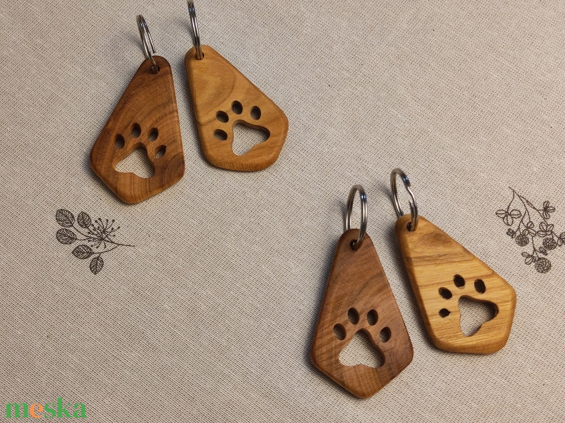 Mancs Kulcstartó Nemes Gyümölcsfából � Egyedi Ajándék Gazdiknak - táska & tok - kulcstartó & táskadísz - kulcstartó - Meska.hu