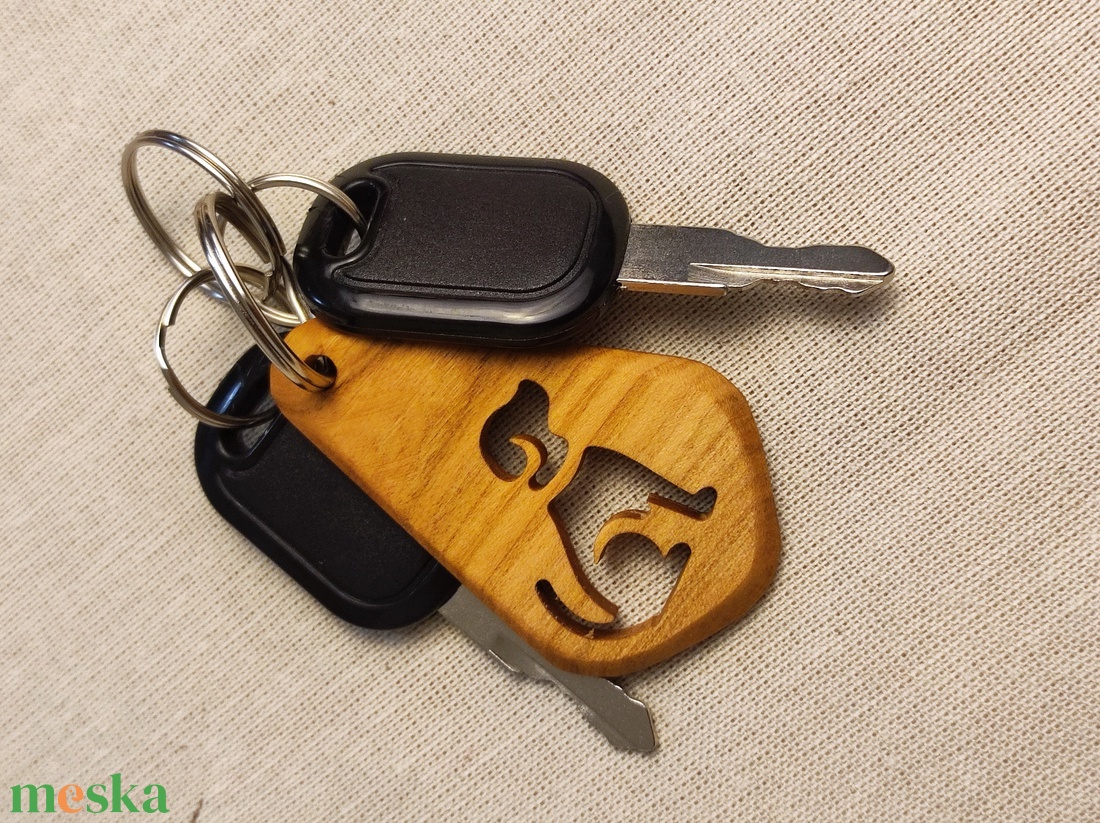 Hűséges Társ Fa Kulcstartó � Egyedi Gyümölcsfa Ajándék Kutyásoknak - táska & tok - kulcstartó & táskadísz - kulcstartó - Meska.hu