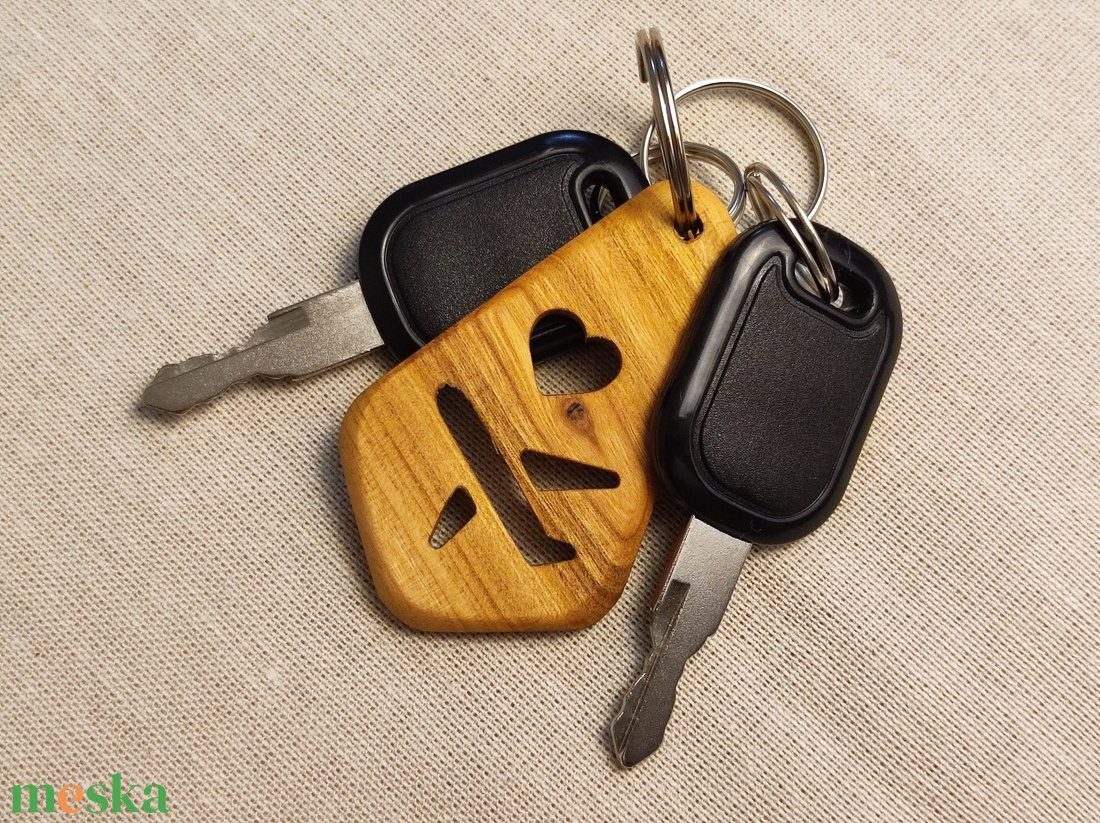 Repülőgép Nemesfa Kulcstartó � Prémium Gyümölcsfa Ajándék Utazóknak - táska & tok - kulcstartó & táskadísz - kulcstartó - Meska.hu