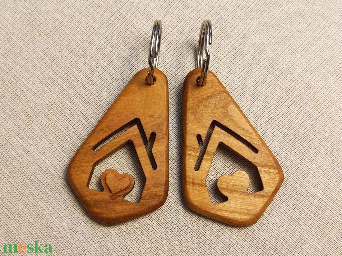 Házikó Fa Kulcstartó � Nemesfa Ajándék Lakásavatóra - táska & tok - kulcstartó & táskadísz - kulcstartó - Meska.hu