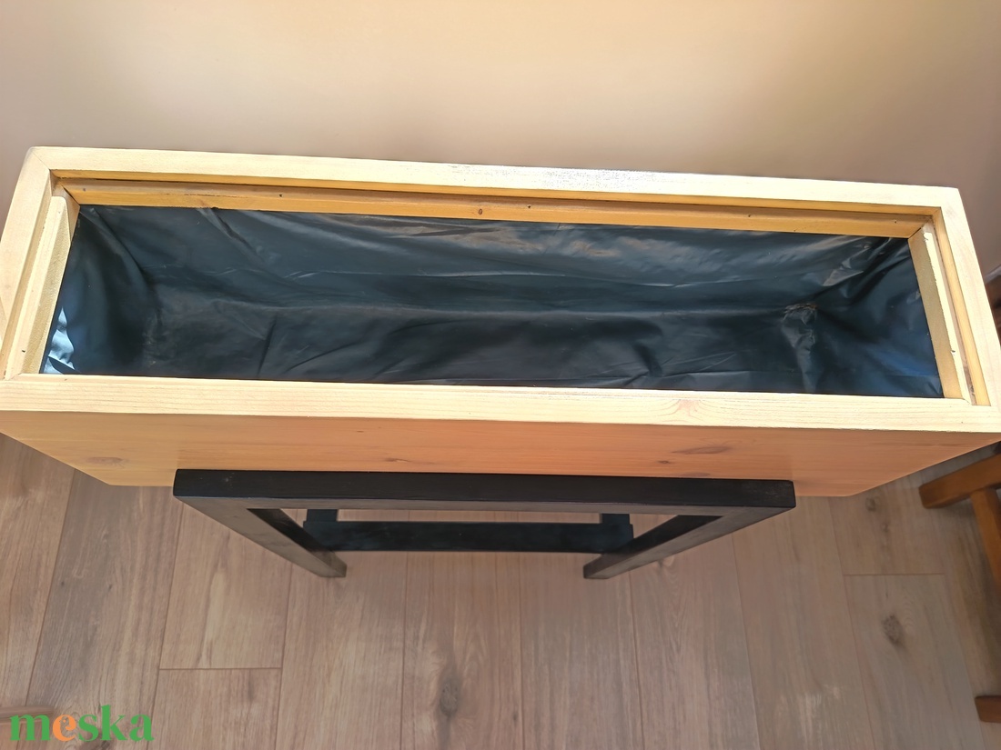 Fa virágláda - otthon & életmód - virágdekoráció - virágtartó - váza - Meska.hu