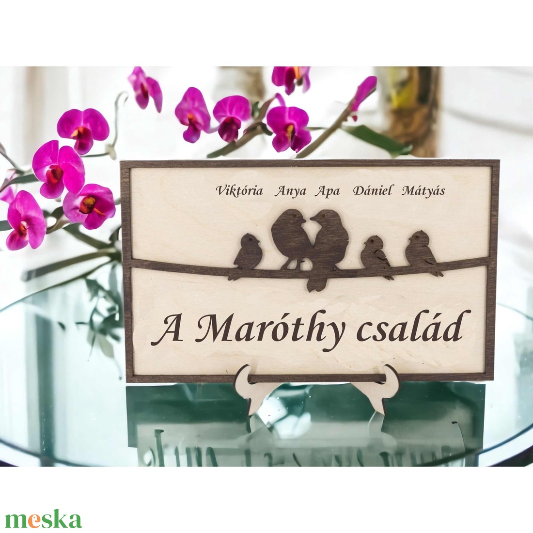 Személyre szabható Madácsalád tábla nevekkel - Ajándék Édesanyáknak, Nagyszülőknek Karácsonyra, születésnapra - otthon & életmód - dekoráció - asztal és polc dekoráció - asztaldísz - Meska.hu