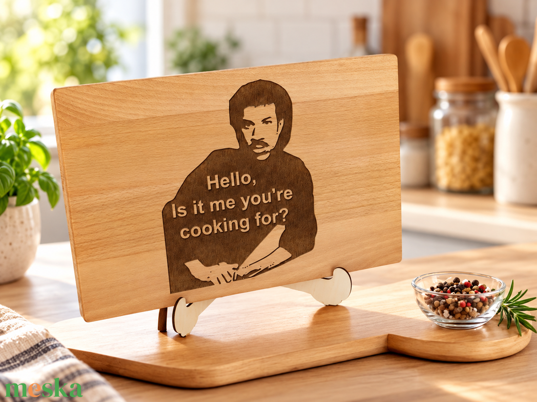 Lionel vágódeszka � vicces ajándék zene- és főzésrajongóknak - Hello is it me you�re cooking for? - otthon & életmód - konyhafelszerelés, tálalás - sütés, főzés - vágódeszka - Meska.hu