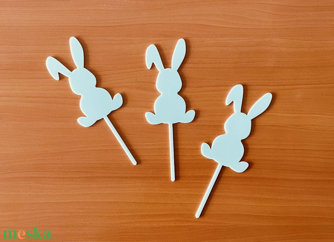 Húsvéti nyuszi pálcika � virágos boldogság a kertbe - ünnepi díszek, dekorációk - húsvéti díszek és dekorációk - húsvéti ablakdíszek - Meska.hu