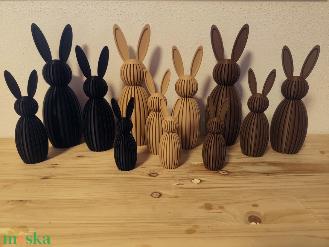 Japandi Bordázott Nyuszi Kollekció � 4 méret, álló/lehajló fülekkel - ünnepi díszek, dekorációk - húsvéti díszek és dekorációk - húsvéti ablakdíszek - Meska.hu