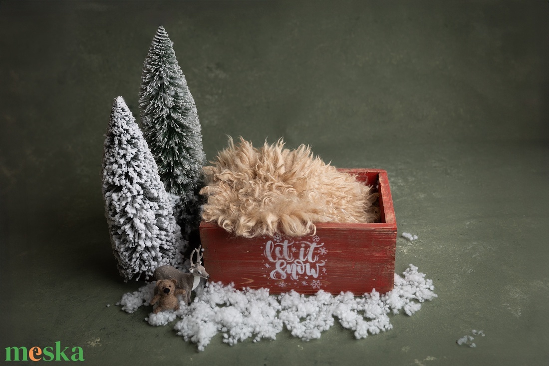 Robson finds újszülött, gyermek fotózáshoz doboz, láda rusztikus karácsonyi festéssel - művészet - fotográfia - portré - Meska.hu