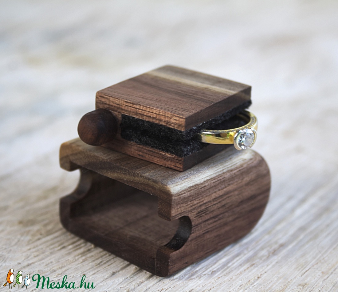 Gyűrűtartó doboz - Ajna - esküvő - kiegészítők - gyűrűtartó & gyűrűpárna - Meska.hu