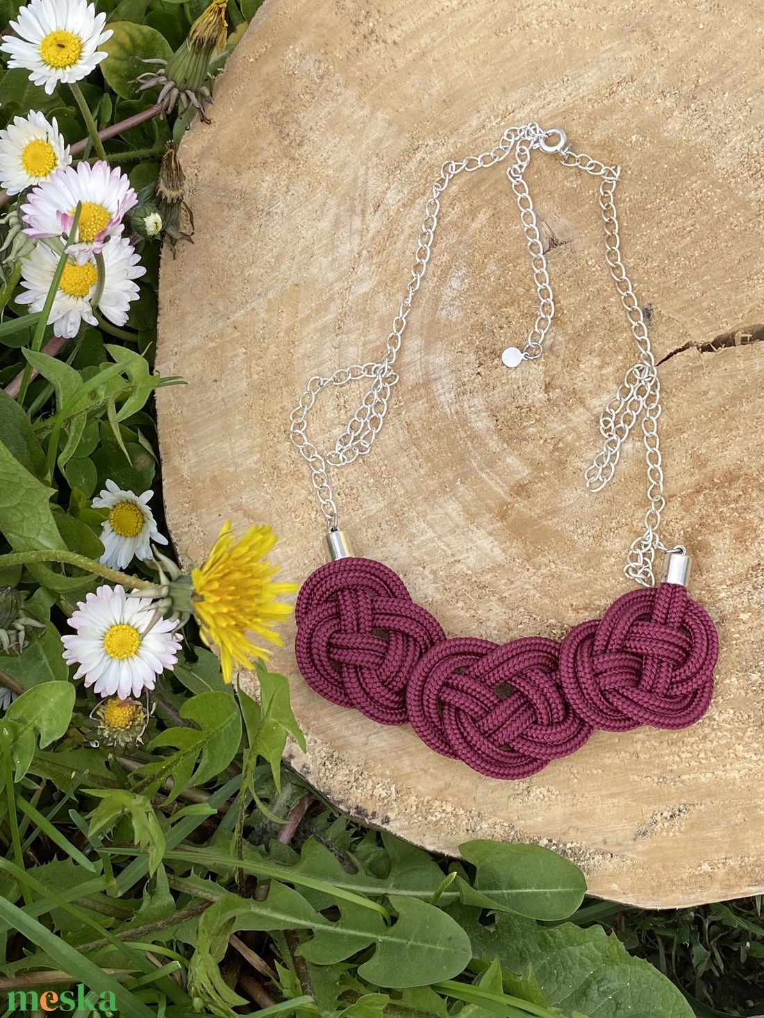 Virágos nyaklánc több színben - ékszer - nyaklánc - hosszú nyaklánc - Meska.hu