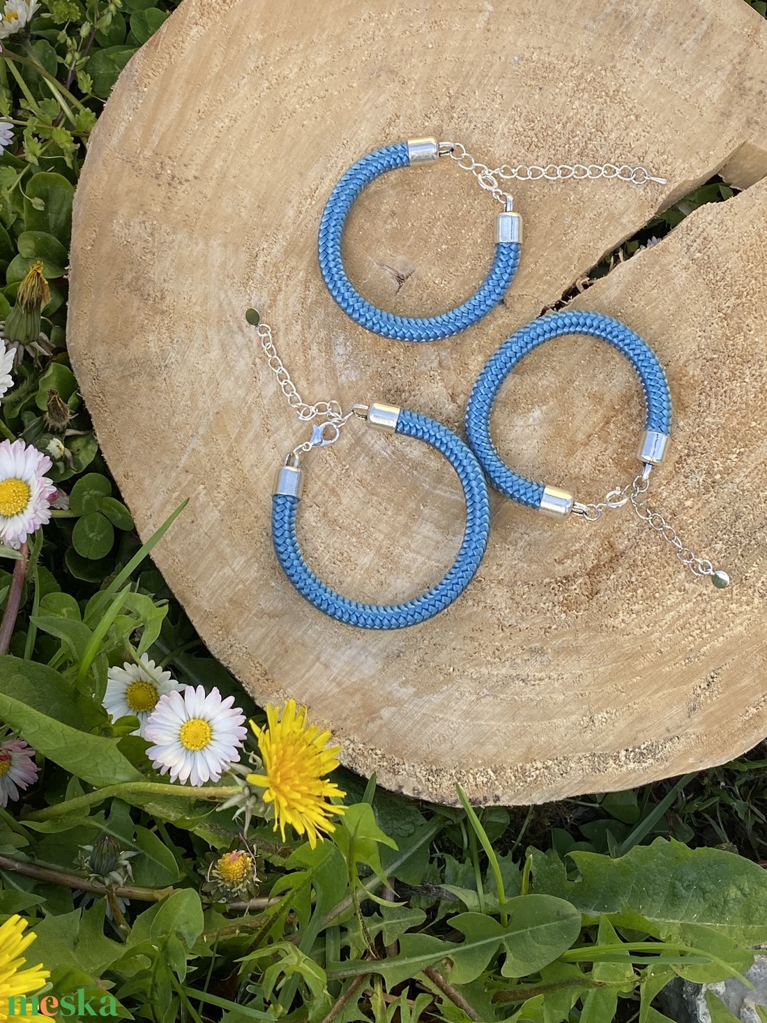 Karkötők több színben - ékszer - karkötő - fonott karkötő - Meska.hu