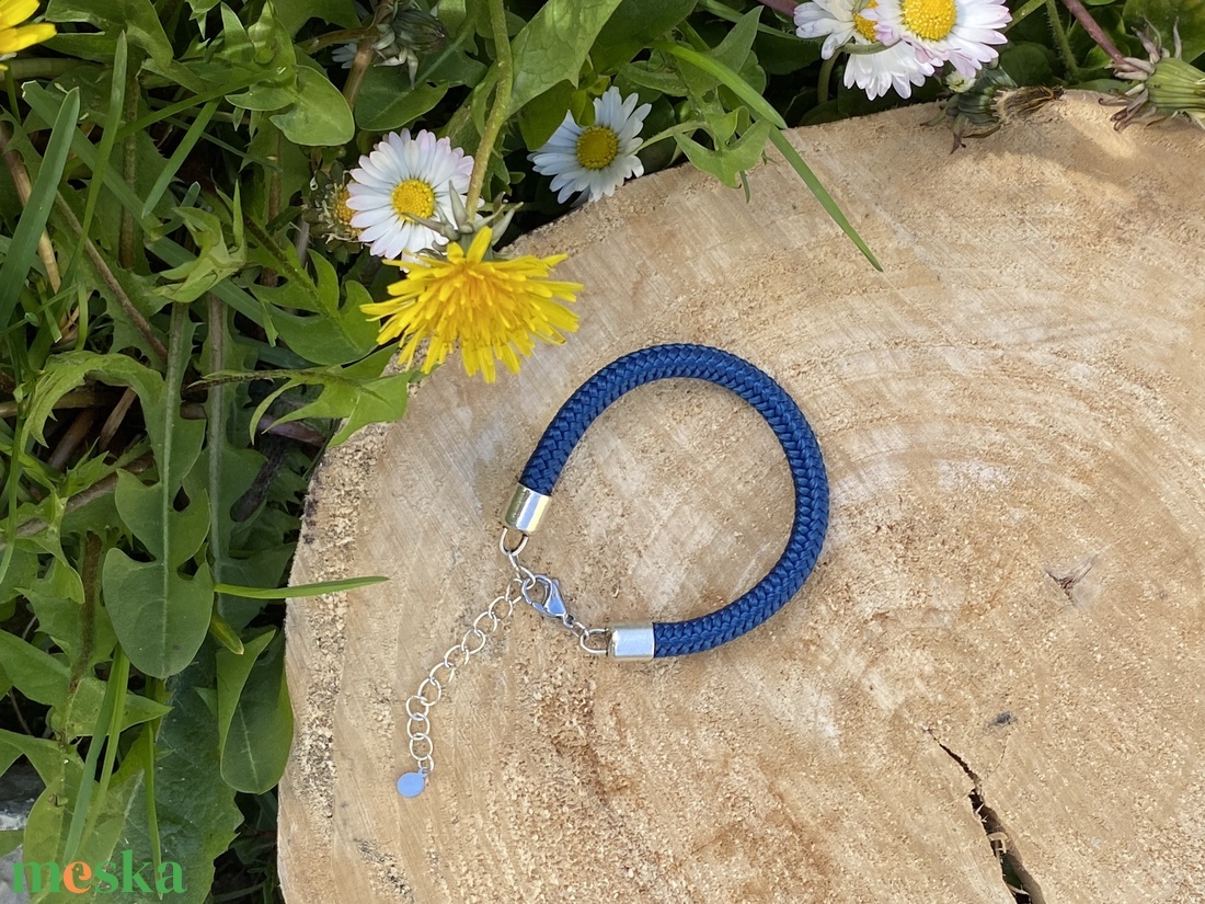 Karkötők több színben - ékszer - karkötő - fonott karkötő - Meska.hu