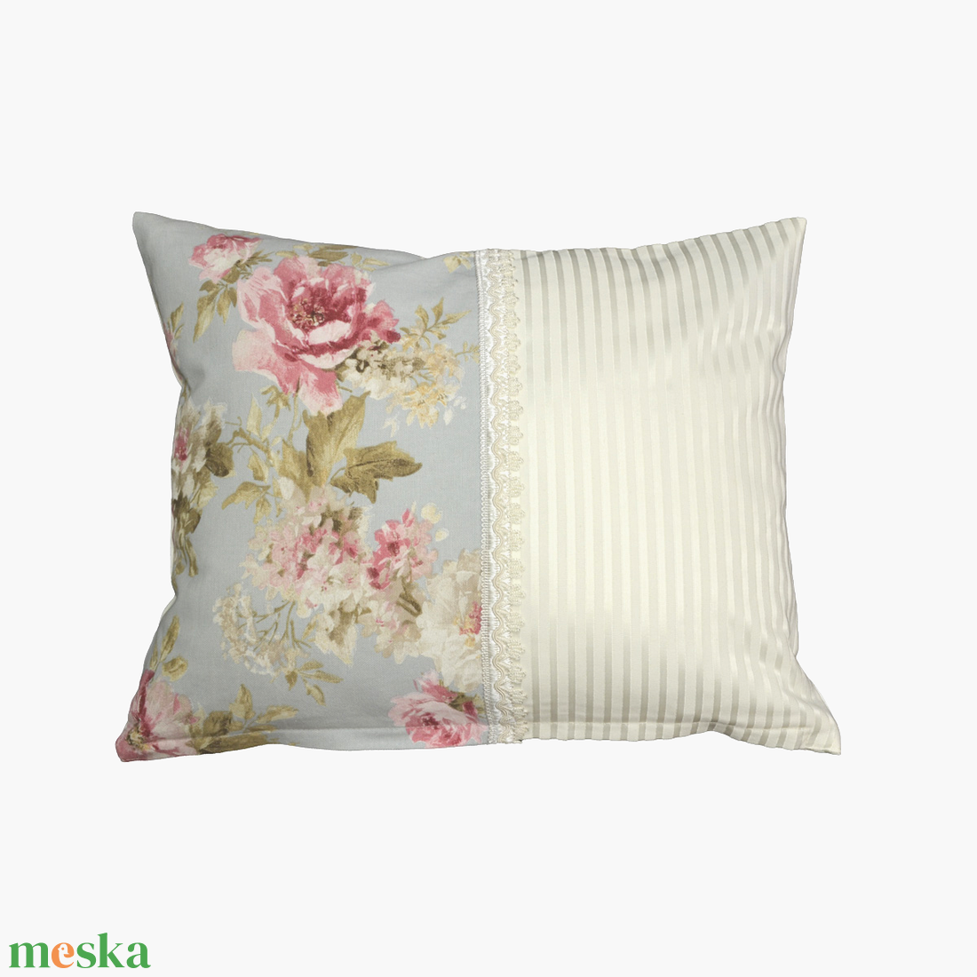 Rózsás vintage párnahuzat bortnival díszítve 40 x 50 cm-es - otthon & életmód - lakástextil - párna & párnahuzat - Meska.hu Rózsás vintage párnahuzat bortnival díszítve 40 x 50 cm-es - otthon & életmód - lakástextil - párna & párnahuzat - Meska.hu