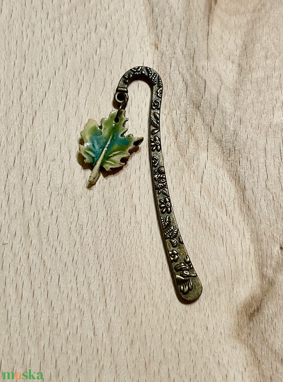 Könyvjelző apró levéllel - könyv & zene - könyvjelző - Meska.hu