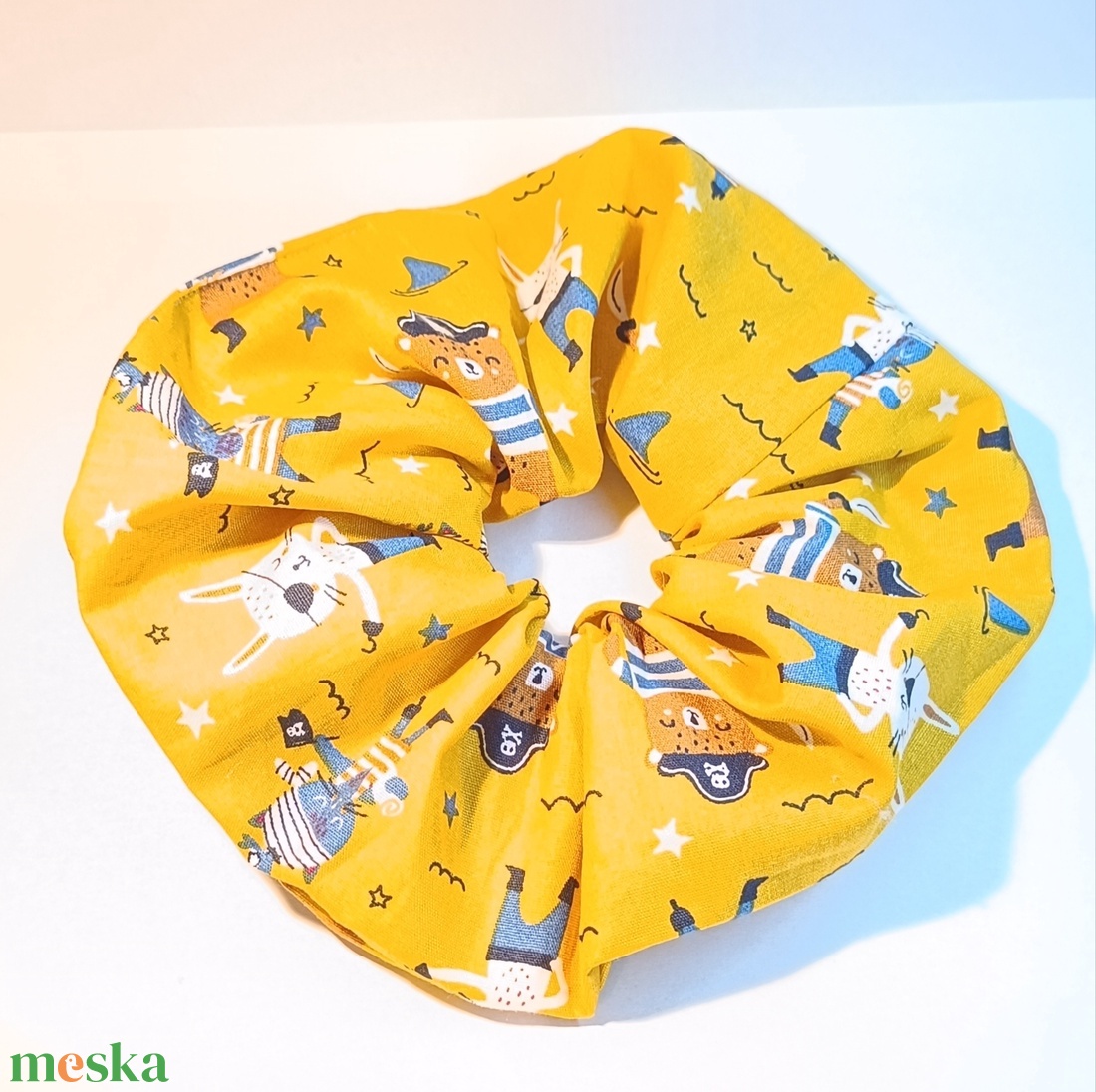 Állati kalózok jumbo méretű scrunchie hajgumi  - ruha & divat - hajdísz & hajcsat - hajgumi - Meska.hu Állati kalózok jumbo méretű scrunchie hajgumi  - ruha & divat - hajdísz & hajcsat - hajgumi - Meska.hu