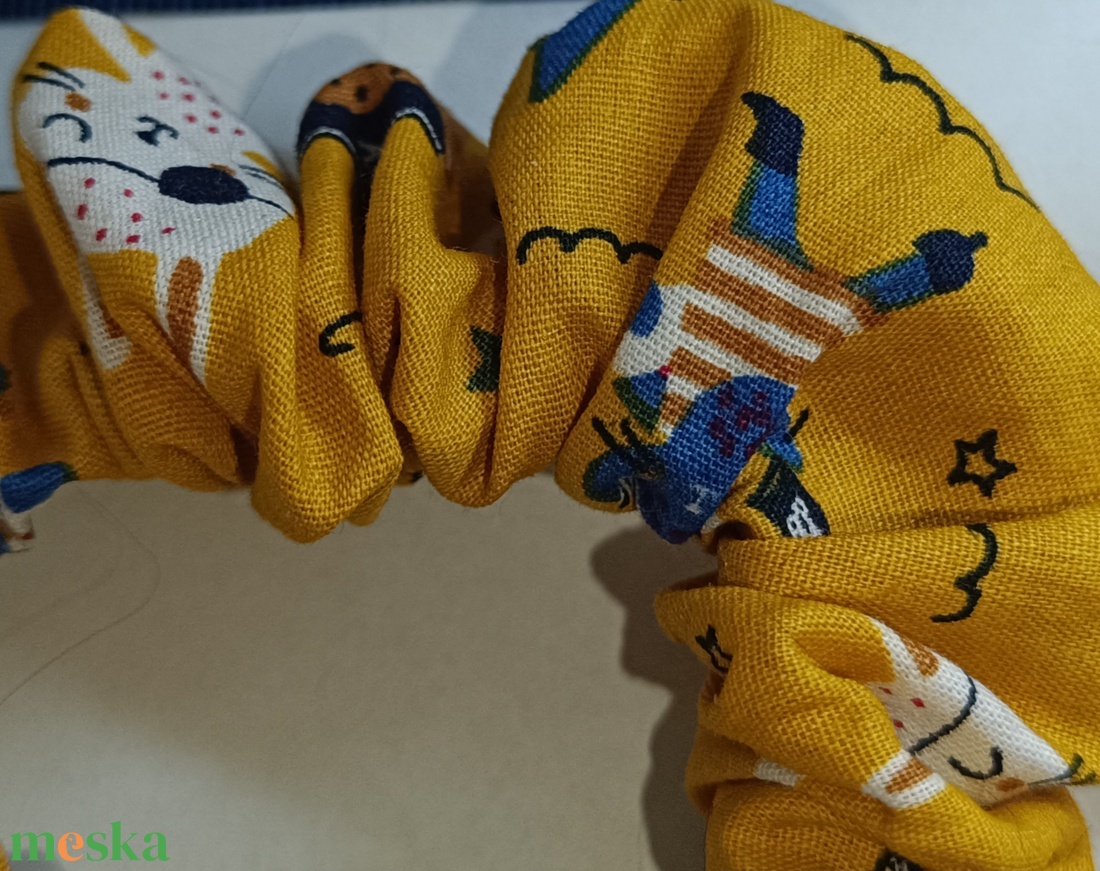 Tenger scrunchie csomag, 2 db kalóz és tengerész motívumos hajgumi  - ruha & divat - hajdísz & hajcsat - hajgumi - Meska.hu Tenger scrunchie csomag, 2 db kalóz és tengerész motívumos hajgumi  - ruha & divat - hajdísz & hajcsat - hajgumi - Meska.hu