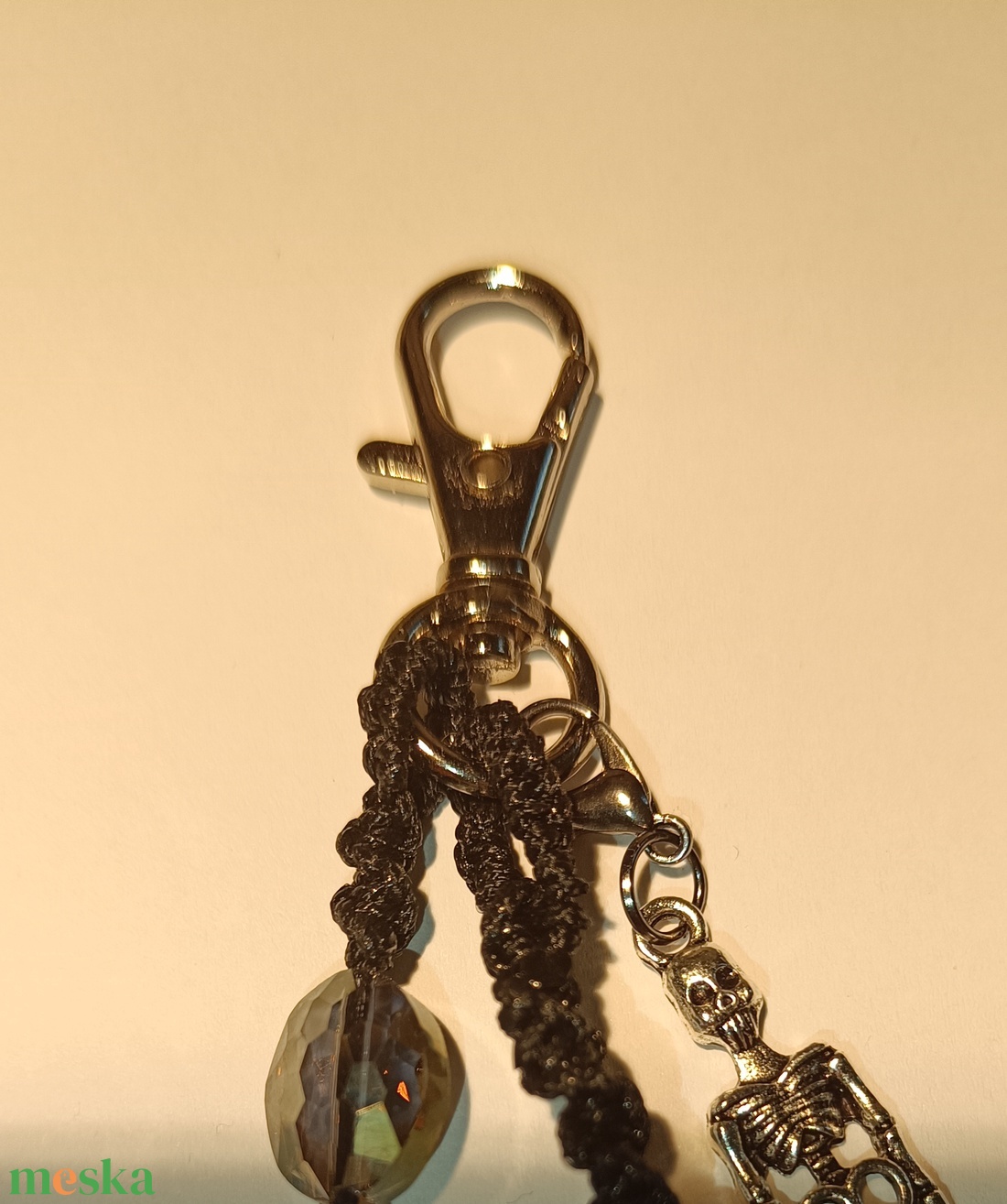 Halloween témájú 2in1 makramé táskadísz  - táska & tok - kulcstartó & táskadísz - táskadísz - Meska.hu