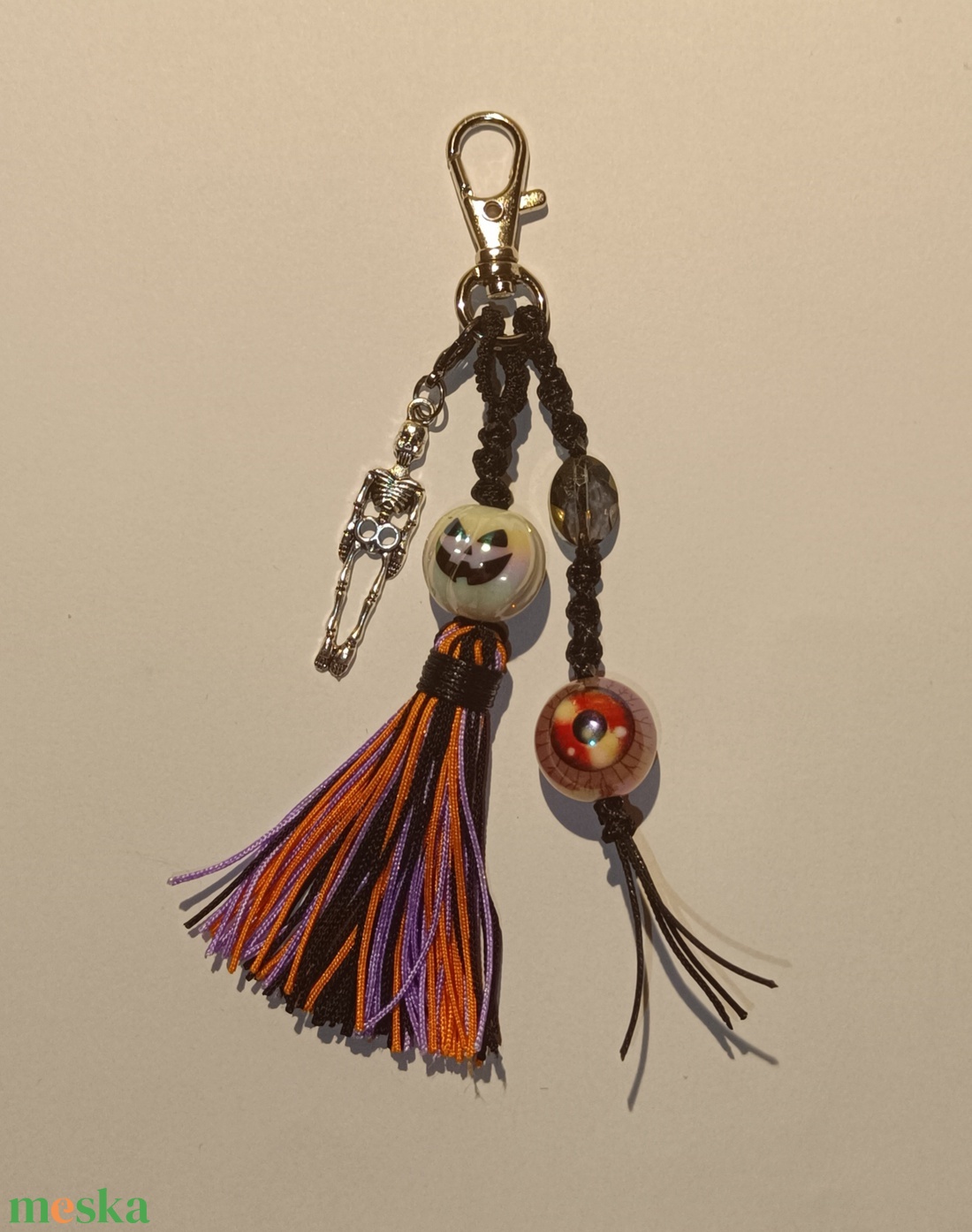 Halloween témájú 2in1 makramé táskadísz  - táska & tok - kulcstartó & táskadísz - táskadísz - Meska.hu