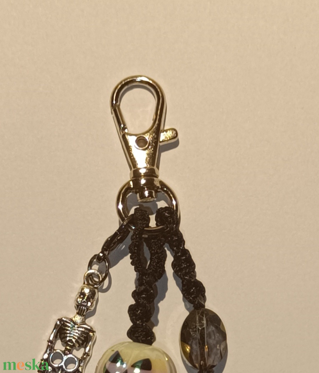 Halloween témájú 2in1 makramé táskadísz  - táska & tok - kulcstartó & táskadísz - táskadísz - Meska.hu